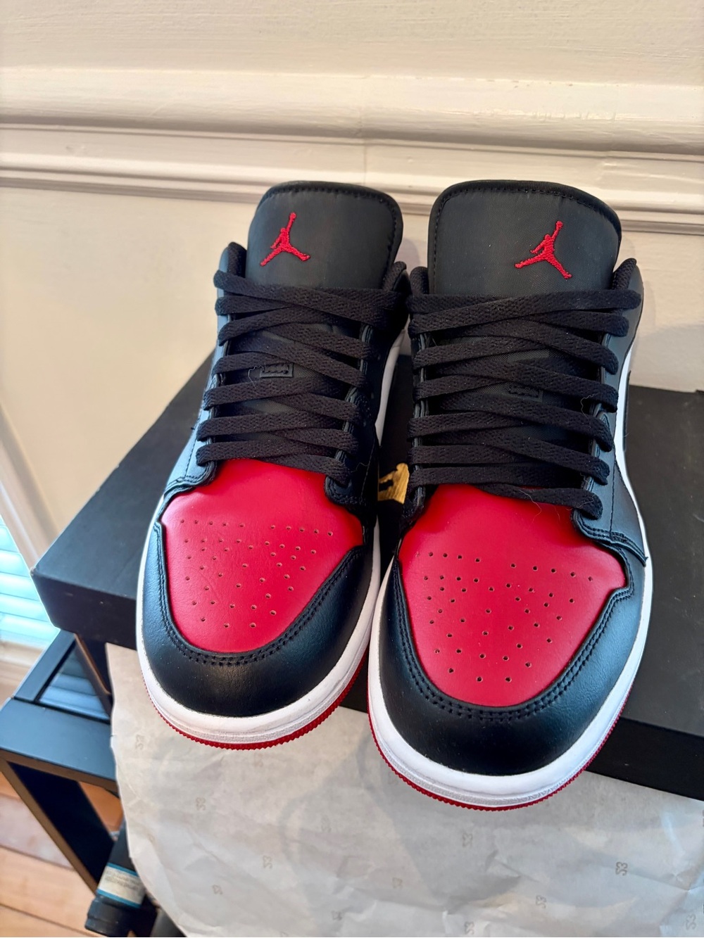 Nike Air Jordan 1 Low - Black/Red/White